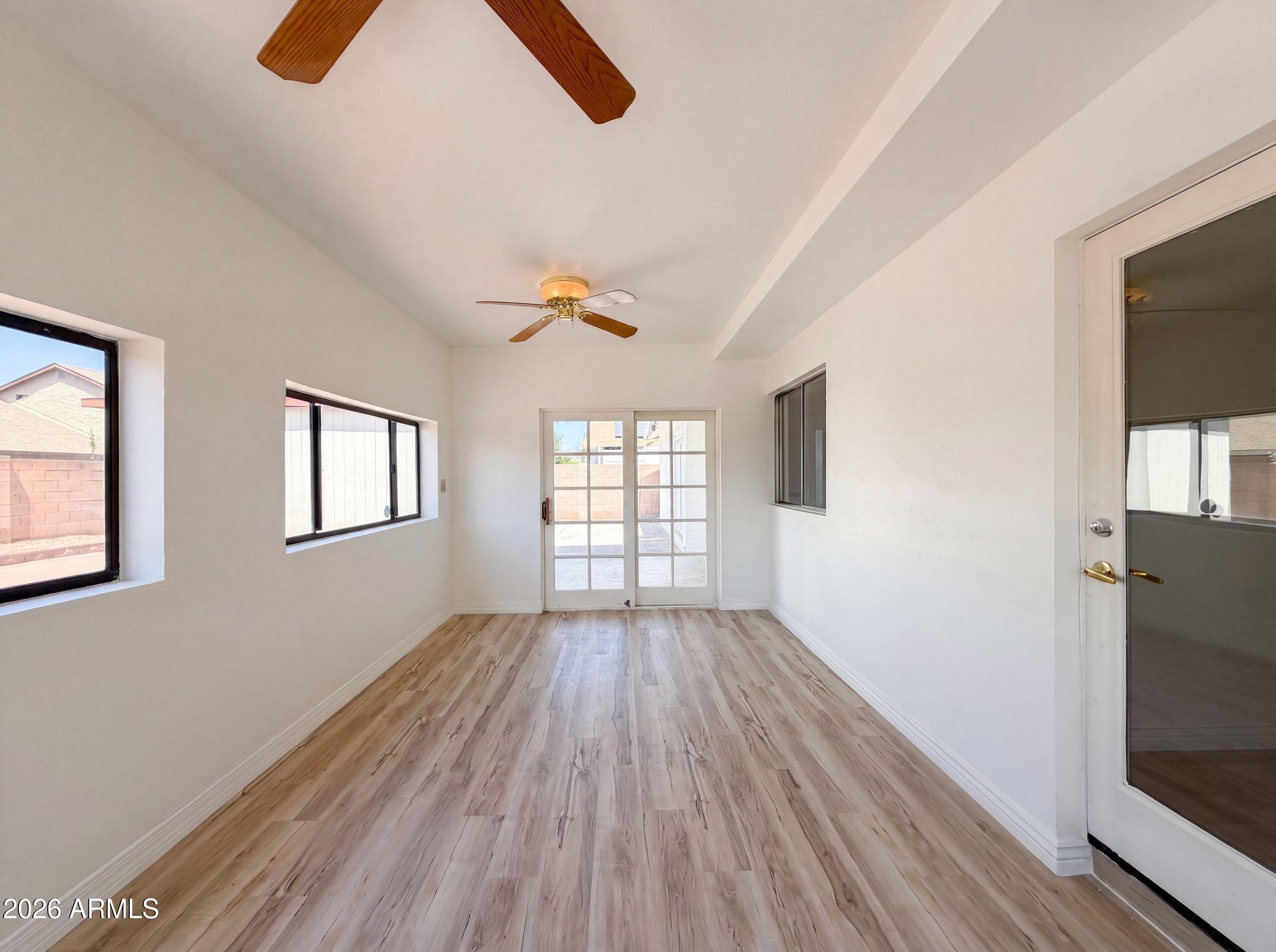 4260 East Vineyard Road Phoenix, AZ 85042 - Photo 8 of 24