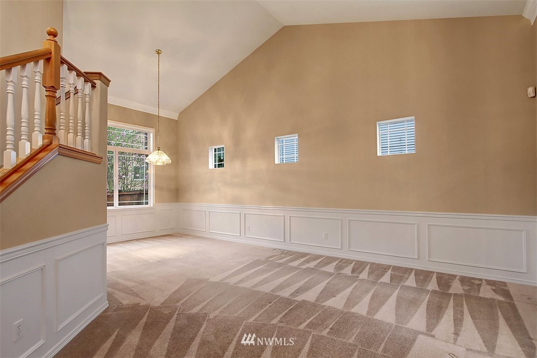 19111 33rd Avenue Southeast Bothell, WA 98012 - Photo 4 of 22