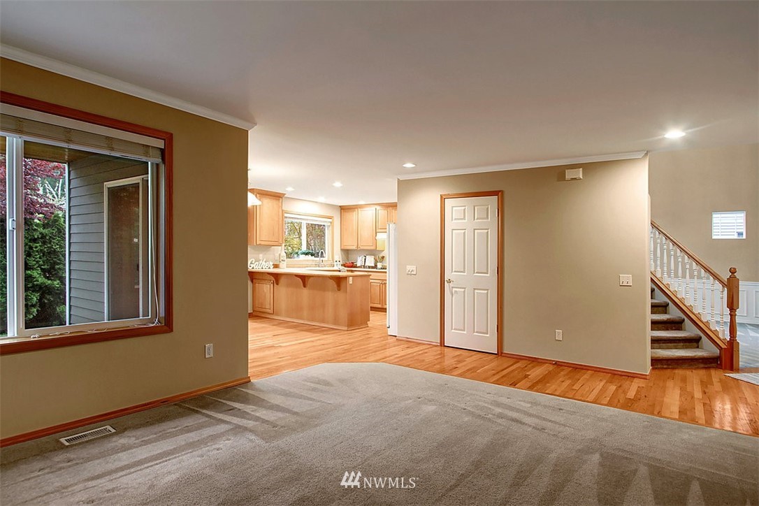 19111 33rd Avenue Southeast Bothell, WA 98012 - Photo 6 of 22