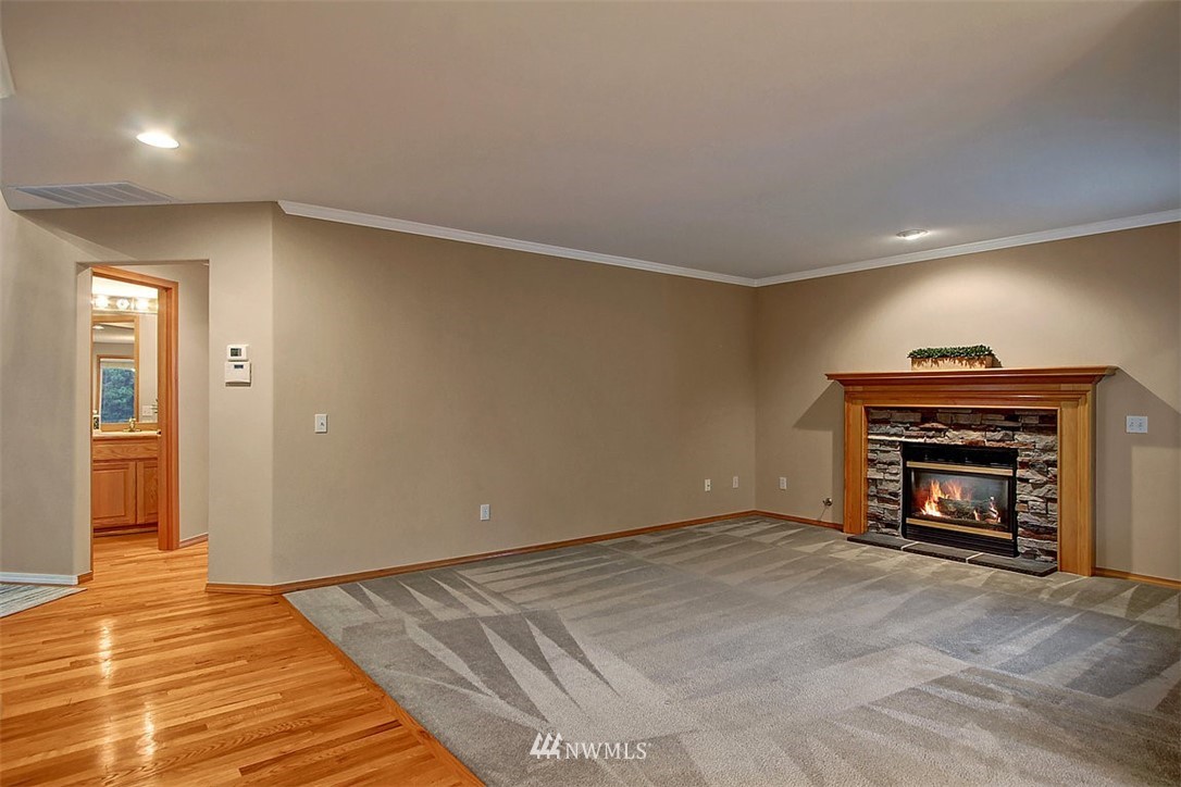 19111 33rd Avenue Southeast Bothell, WA 98012 - Photo 7 of 22