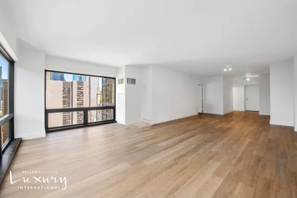 $2,095,000 | 721 5th Avenue, Unit 37A | Midtown East