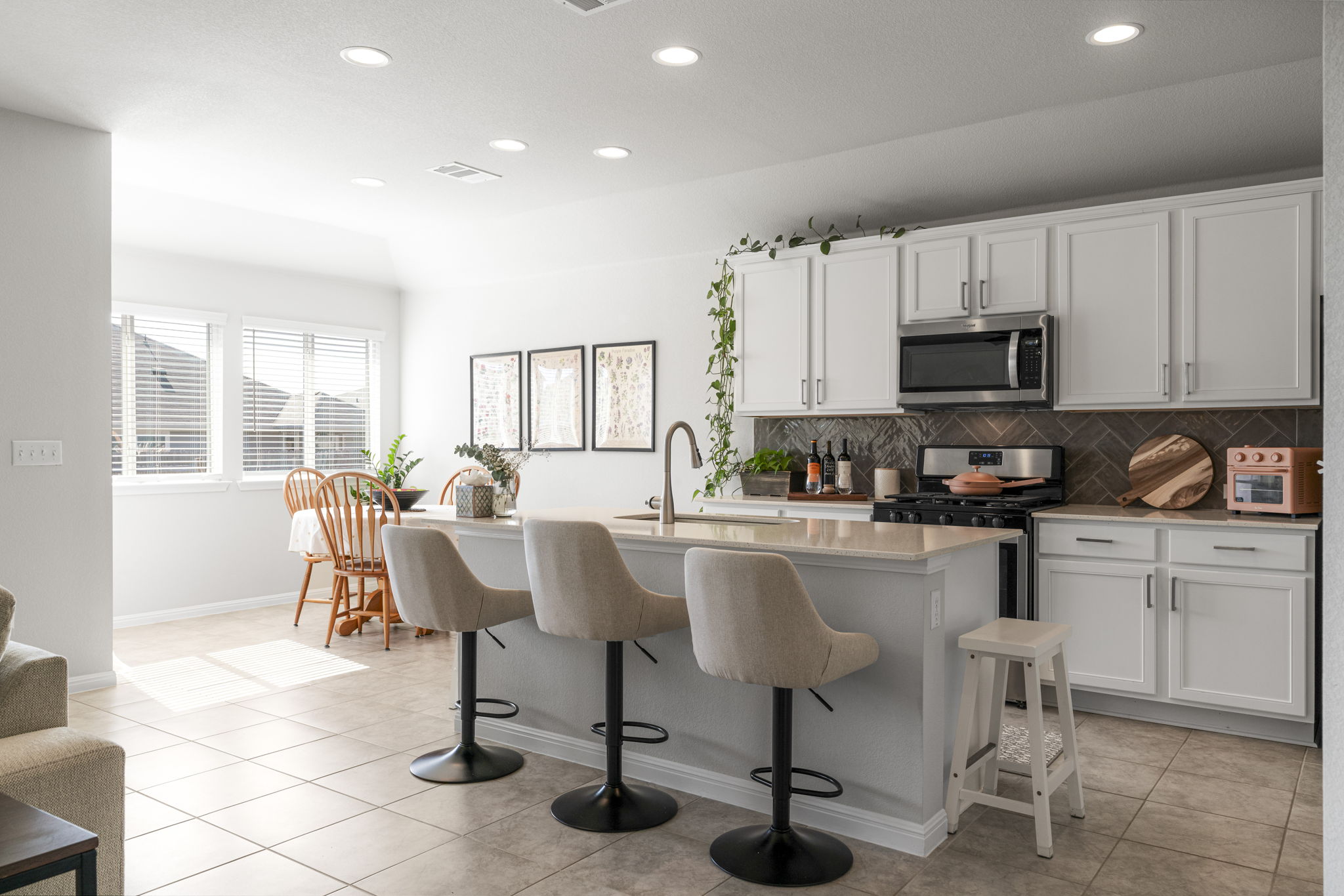 10305 Bankhead Drive Austin, TX 78747 - Photo 11 of 40