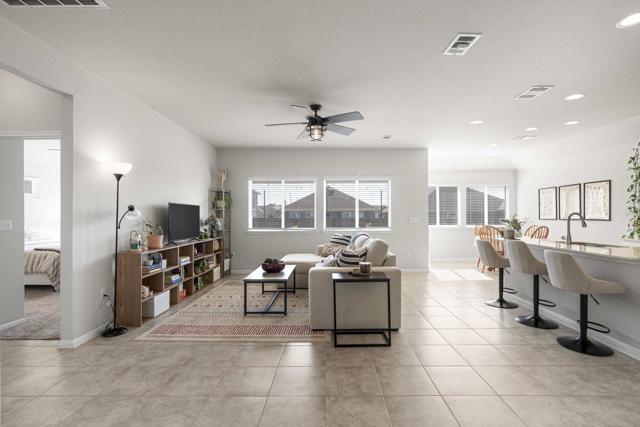 10305 Bankhead Drive Austin, TX 78747 - Photo 2 of 40 Living room plenty of natural light