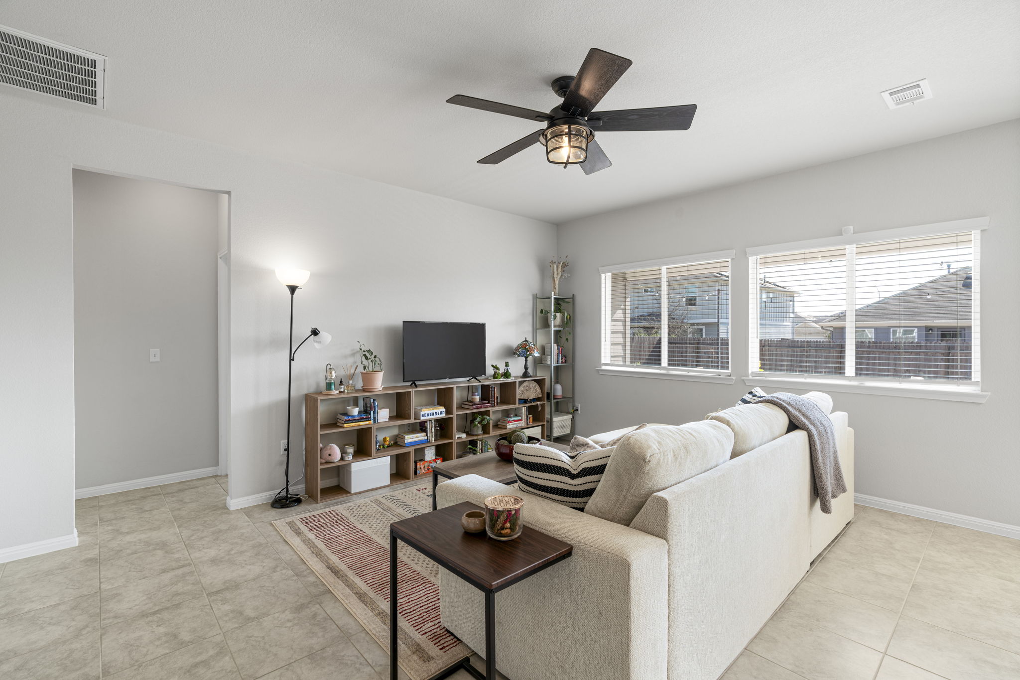 10305 Bankhead Drive Austin, TX 78747 - Photo 8 of 40