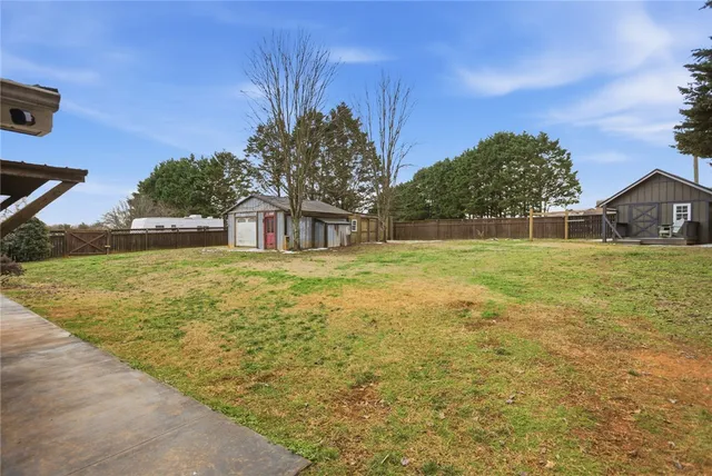 $214,900 | 9124 West Oak Highway, Seneca, SC 29678