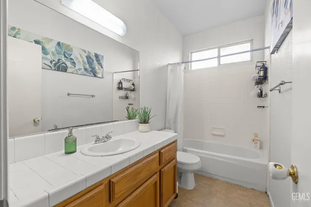 $395,000 | Undisclosed Address, Bakersfield, CA 93311