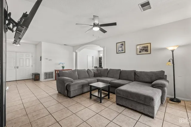 $395,000 | Undisclosed Address, Bakersfield, CA 93311