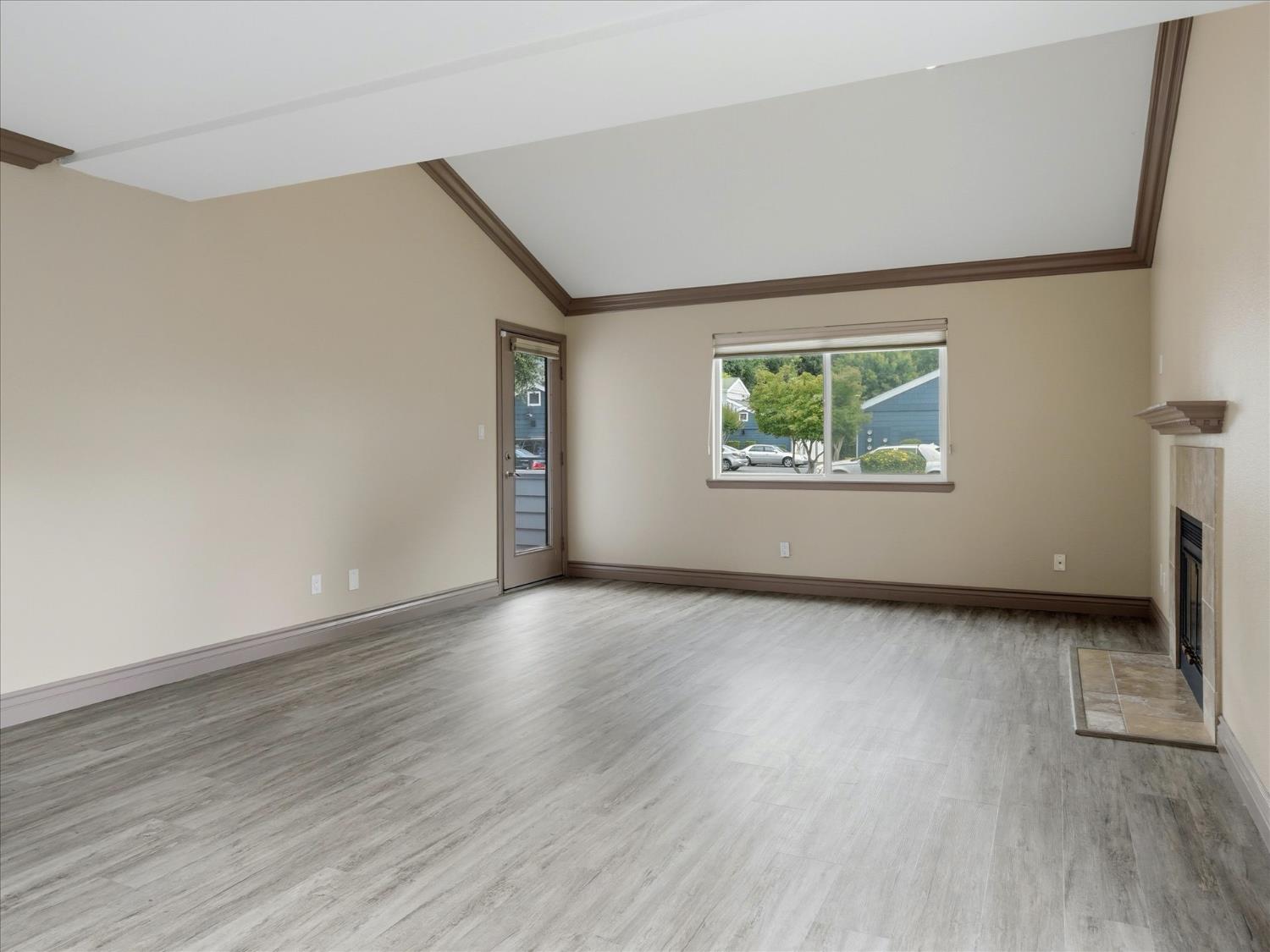 7675 North First Street, Unit 140 Fresno, CA 93720 - Photo 12 of 33