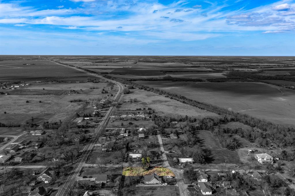 215 North 4th Street Celeste, TX 75423 - Photo 14 of 20 a view of an ocean beach