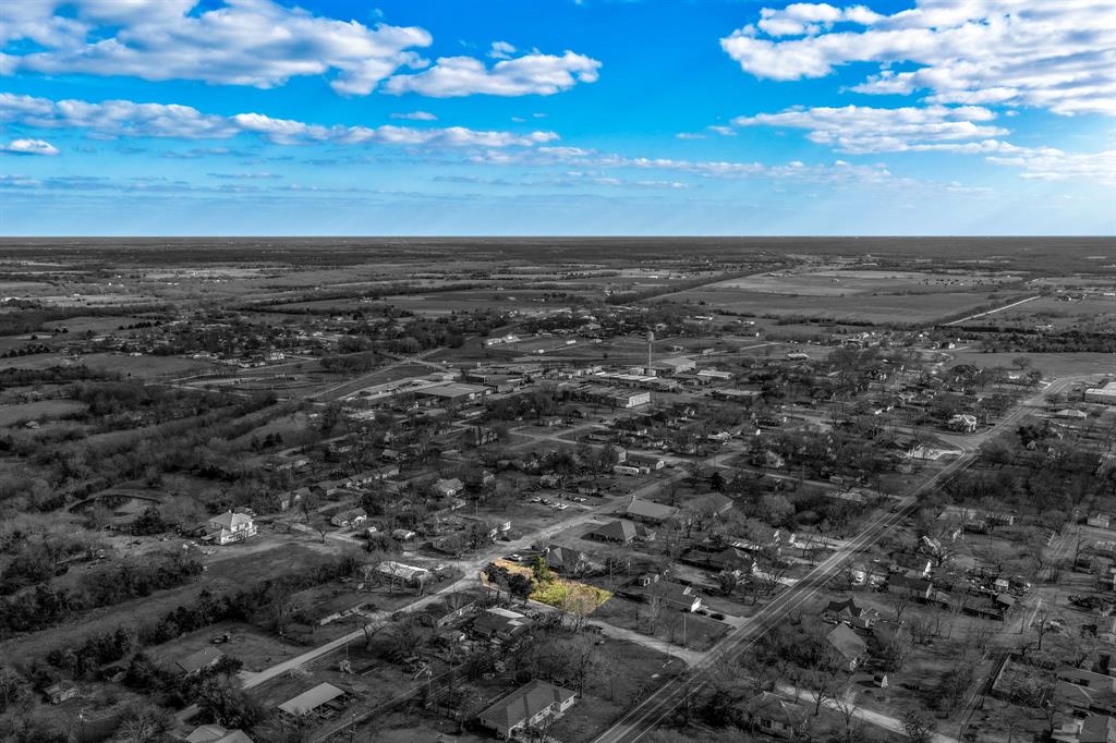 215 North 4th Street Celeste, TX 75423 - Photo 8 of 20 a view of city and ocean