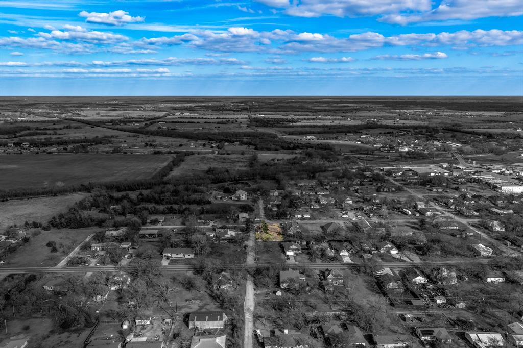 215 North 4th Street Celeste, TX 75423 - Photo 10 of 20 a view of city and ocean