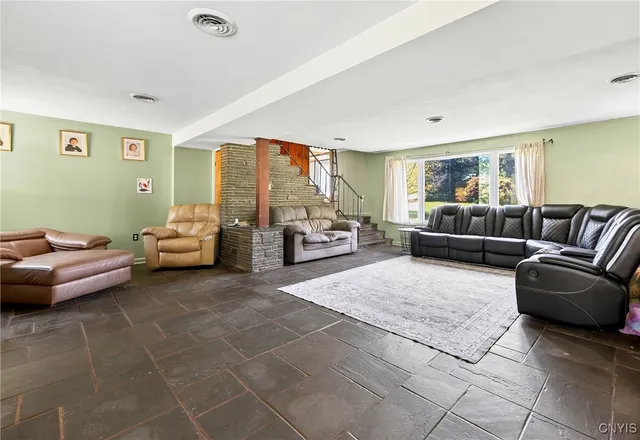 $259,900 | 64 Graves Road, Palermo, NY 13036