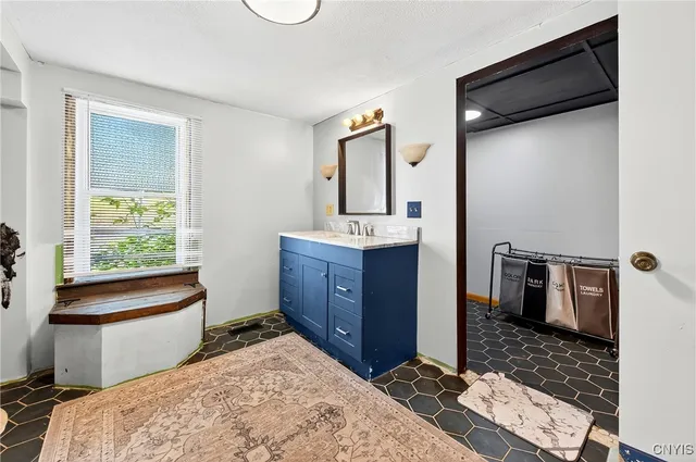 $259,900 | 64 Graves Road, Palermo, NY 13036