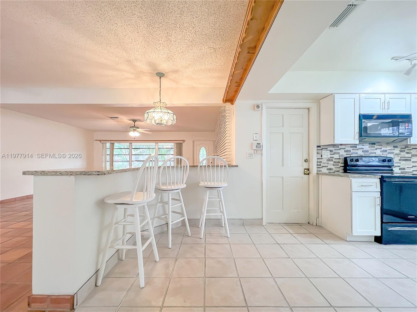 192 Southwest 62nd Terrace Plantation, FL 33317 - Photo 11 of 49