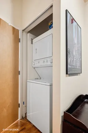 $2,500 | 630 North Franklin Street, Unit 1004, Chicago, IL 60654