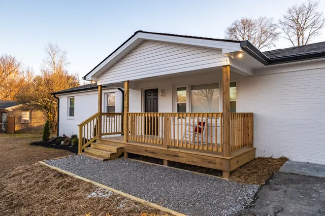 $275,000 | 385 Limbo Drive, Hillsboro, TN 37342