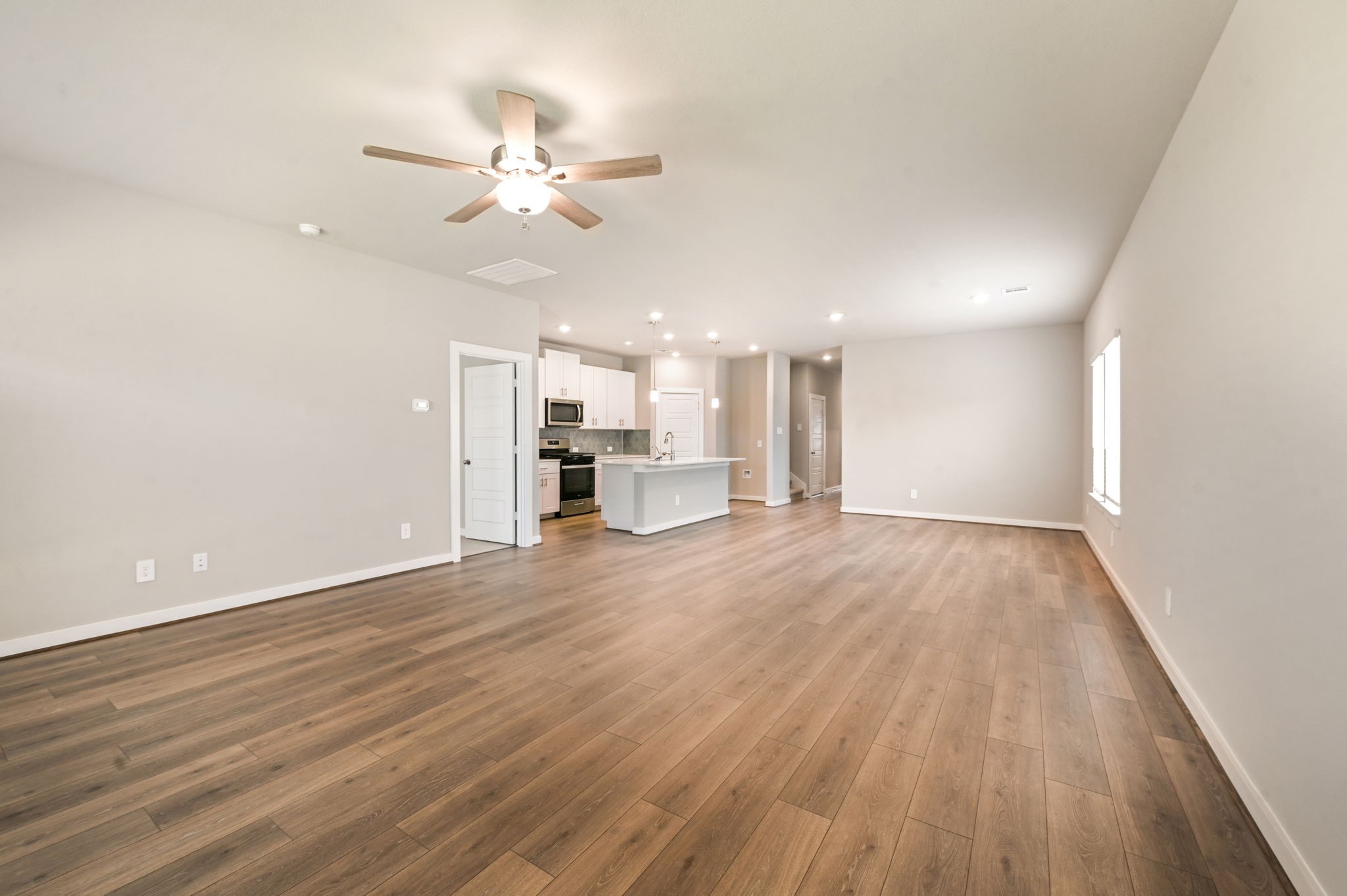 12011 Rushing Rdg Drive Baytown, TX 77523 - Photo 7 of 37