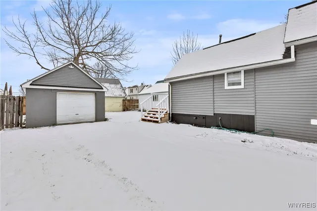 $199,000 | 24 Home Place, Lackawanna, NY 14218