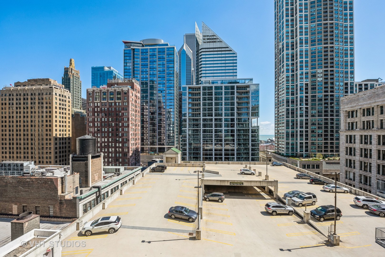 8 East Randolph Street, Unit 1002 Chicago, IL 60601 - Photo 16 of 23 a picture of a city view