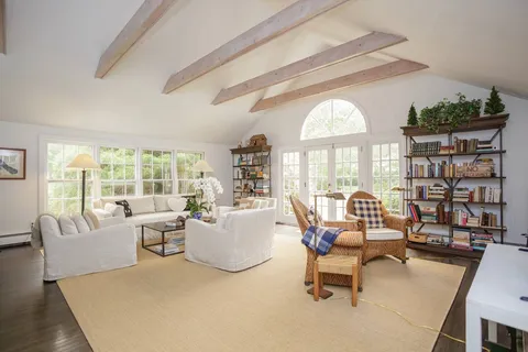474 Water Mill, Southampton, NY 11968