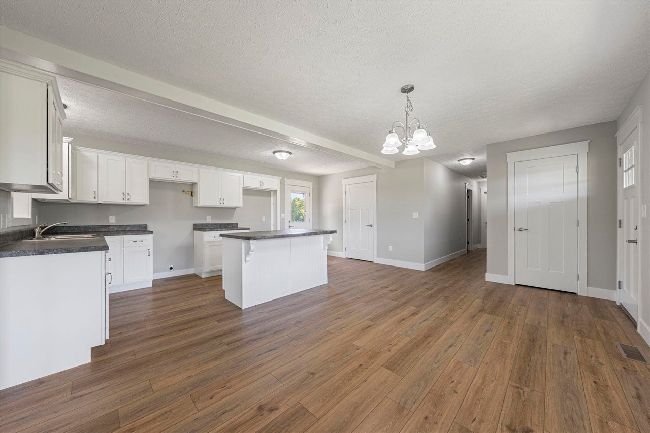 1457 Sunfish Bee Spring Road Bee Spring, KY 42207 - Photo 7 of 25 Gallery Image 7