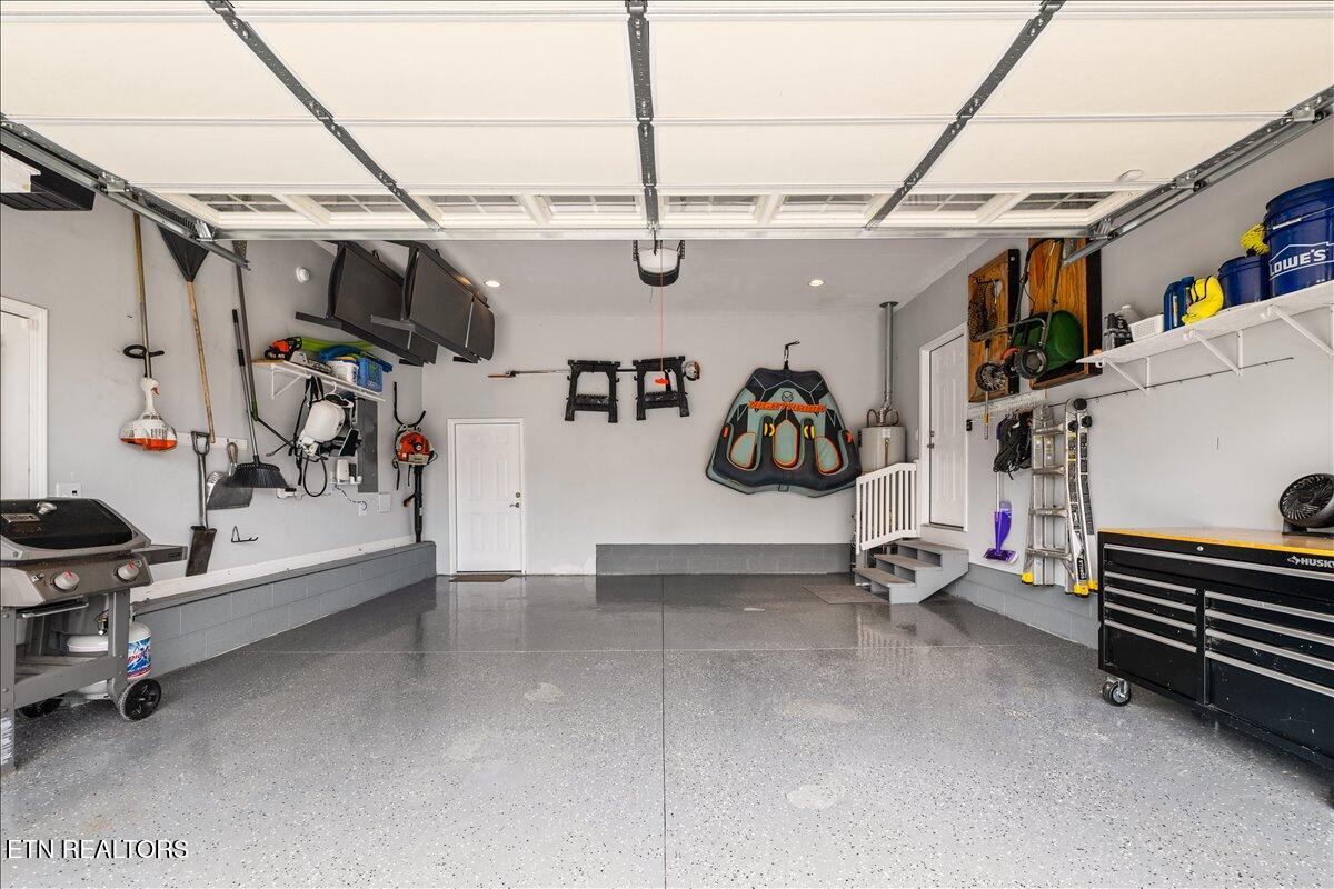 262 Bluff Trace Jacksboro, TN 37757 - Photo 22 of 50 Garage
