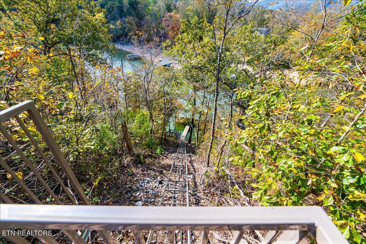 262 Bluff Trace Jacksboro, TN 37757 - Photo 3 of 50 Tram