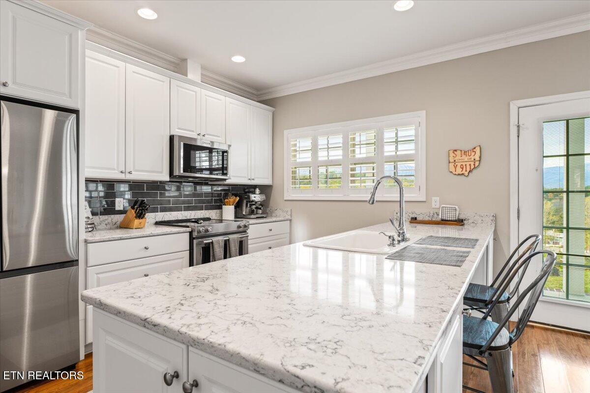 262 Bluff Trace Jacksboro, TN 37757 - Photo 9 of 50 Kitchen
