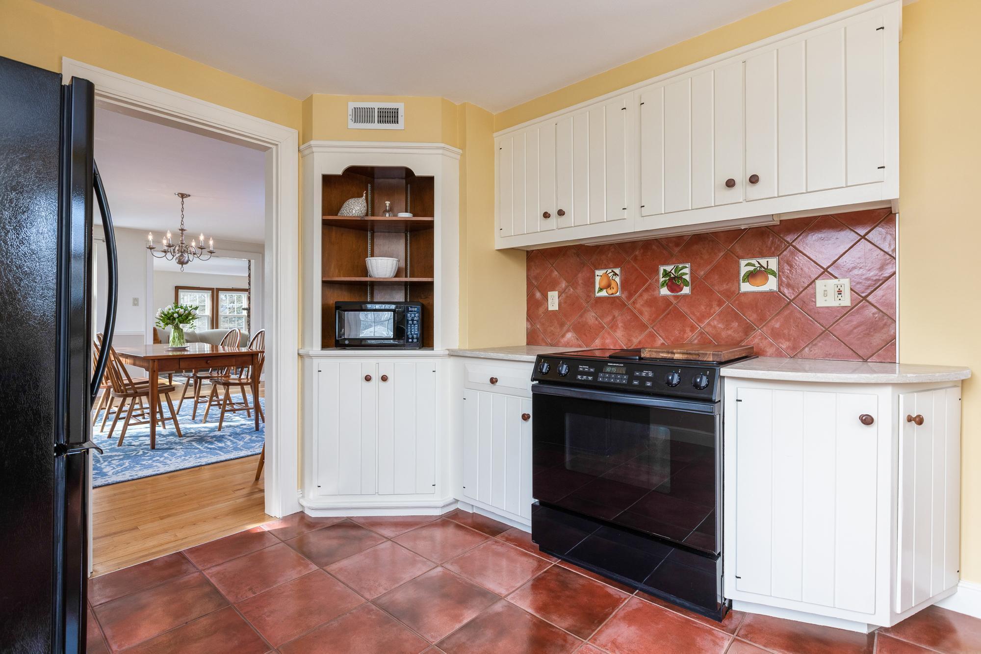 6 Wabun Road Cape Elizabeth, ME 04107 - Photo 9 of 41 Kitchen-4