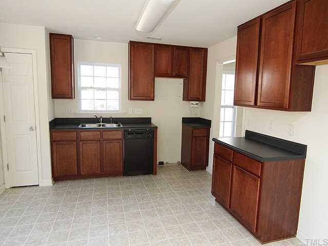 5105 Sansome Trail Raleigh, NC 27610 - Photo 4 of 11