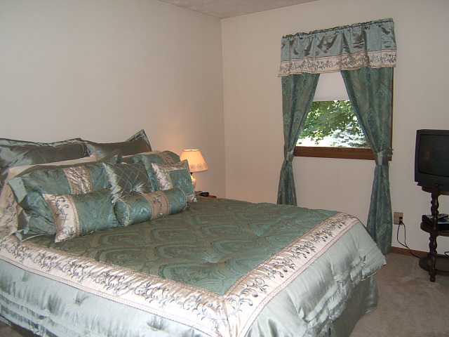 6298 Feder Road Columbus, OH 43228 - Photo 11 of 16 Gallery Image 11
