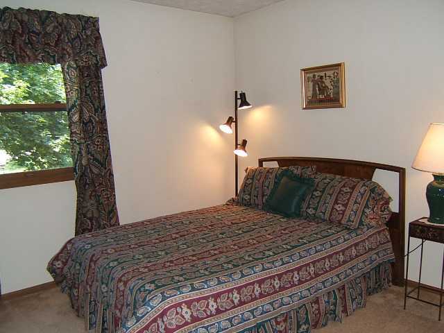 6298 Feder Road Columbus, OH 43228 - Photo 12 of 16 Gallery Image 12