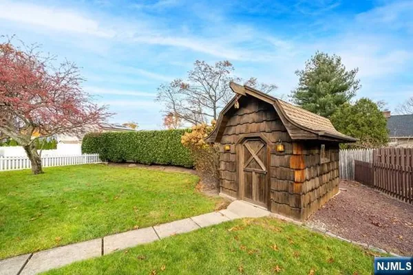 $6,900 | 71 Day Avenue, Tenafly, NJ 07670