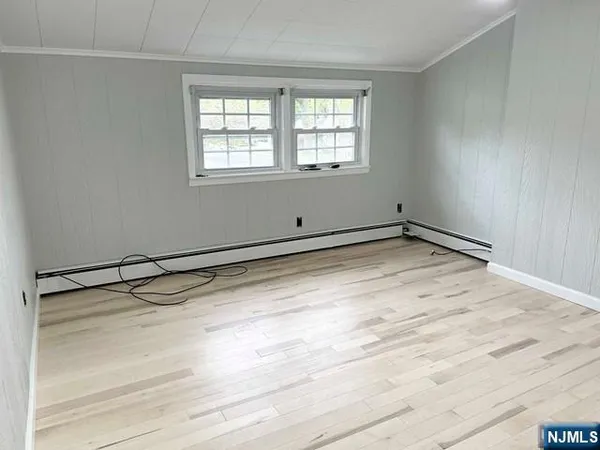 $6,900 | 71 Day Avenue, Tenafly, NJ 07670