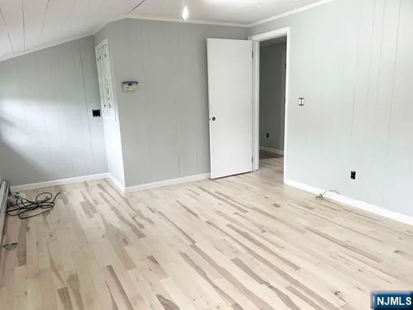 $6,900 | 71 Day Avenue, Tenafly, NJ 07670