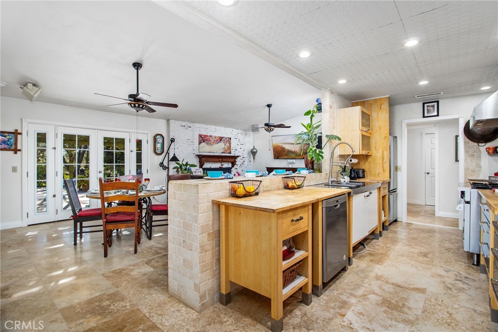 16995 Rocky Glen Road Perris, CA 92570 - Photo 13 of 71