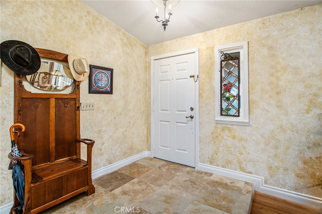 16995 Rocky Glen Road Perris, CA 92570 - Photo 6 of 71