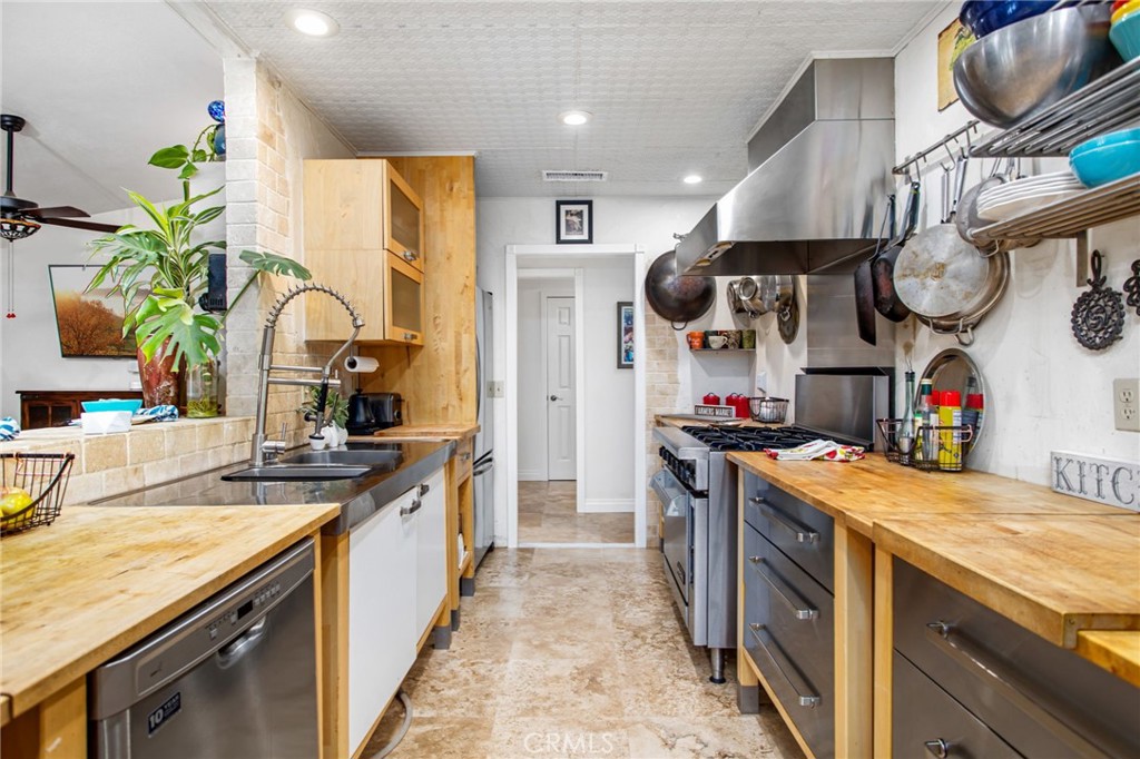 16995 Rocky Glen Road Perris, CA 92570 - Photo 10 of 71