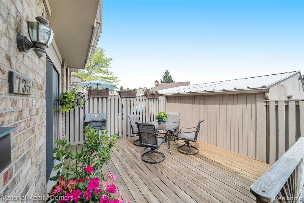 735 Oak Brook Ridge Drive Rochester Hills, MI 48307 - Photo 26 of 30