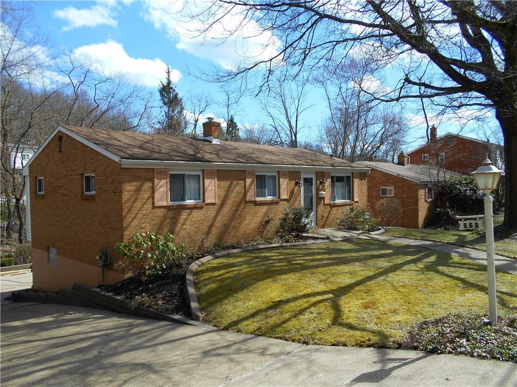 566 Filmore Road Pittsburgh, PA 15221 - Photo 2 of 25 Lovingly cared for both inside and outside.