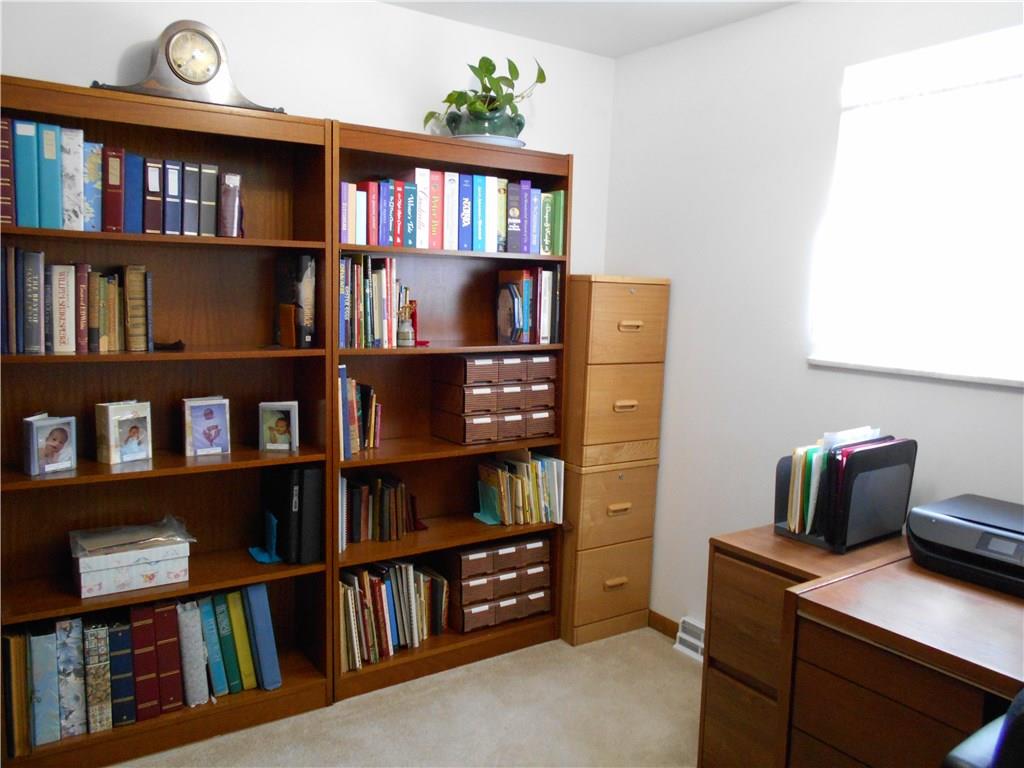 566 Filmore Road Pittsburgh, PA 15221 - Photo 18 of 25 3rd bedroom measures 10x8. Plenty of room to set up your office and work from home!