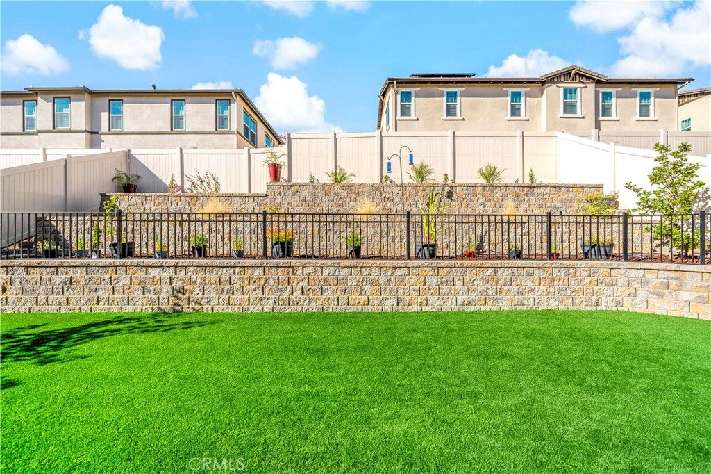 32230 Penstemon Way Temecula, CA 92591 - Photo 10 of 61 Large terraced fenced area for plants or garden
