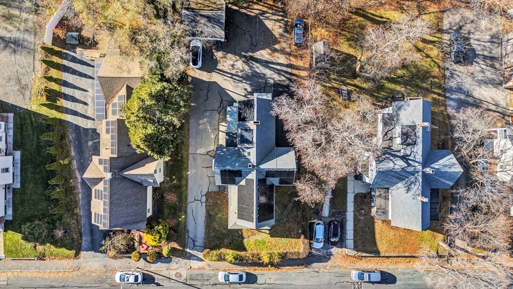 28 Richards Street Worcester, MA 01603 - Photo 3 of 42