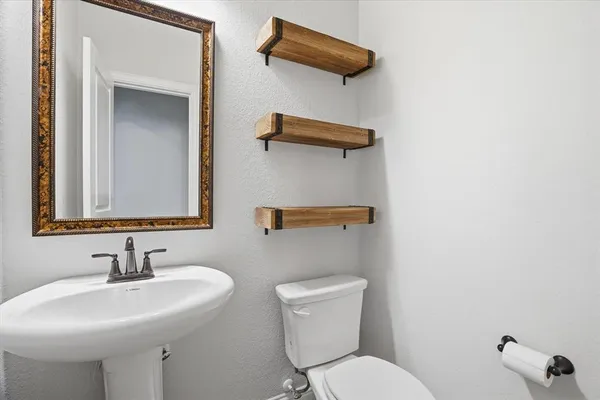 $3,200 | 7228 Windy Ridge Drive, Fort Worth, TX 76123