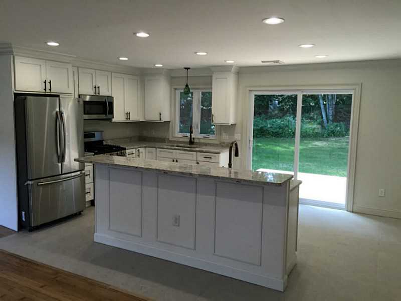 132 Winnapaug Road Westerly, RI 02891 - Photo 8 of 22 Kitchen.