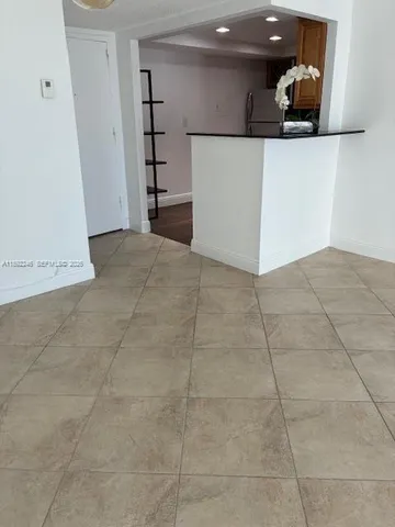 $3,250 | 1420 Brickell Bay Drive, Unit 1506D, Miami, FL 33131