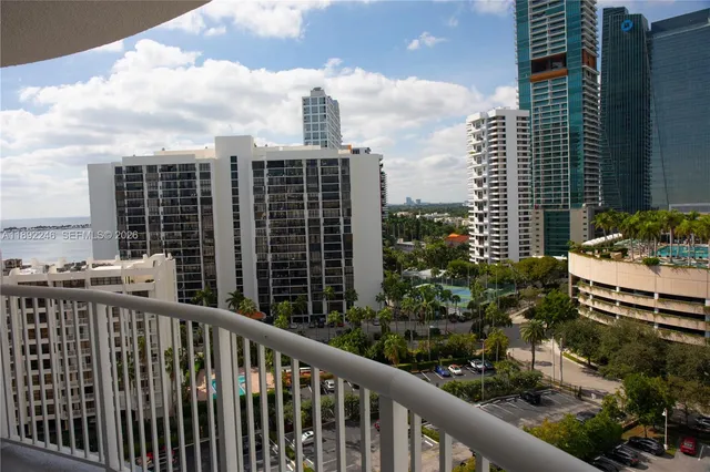 $3,250 | 1420 Brickell Bay Drive, Unit 1506D, Miami, FL 33131