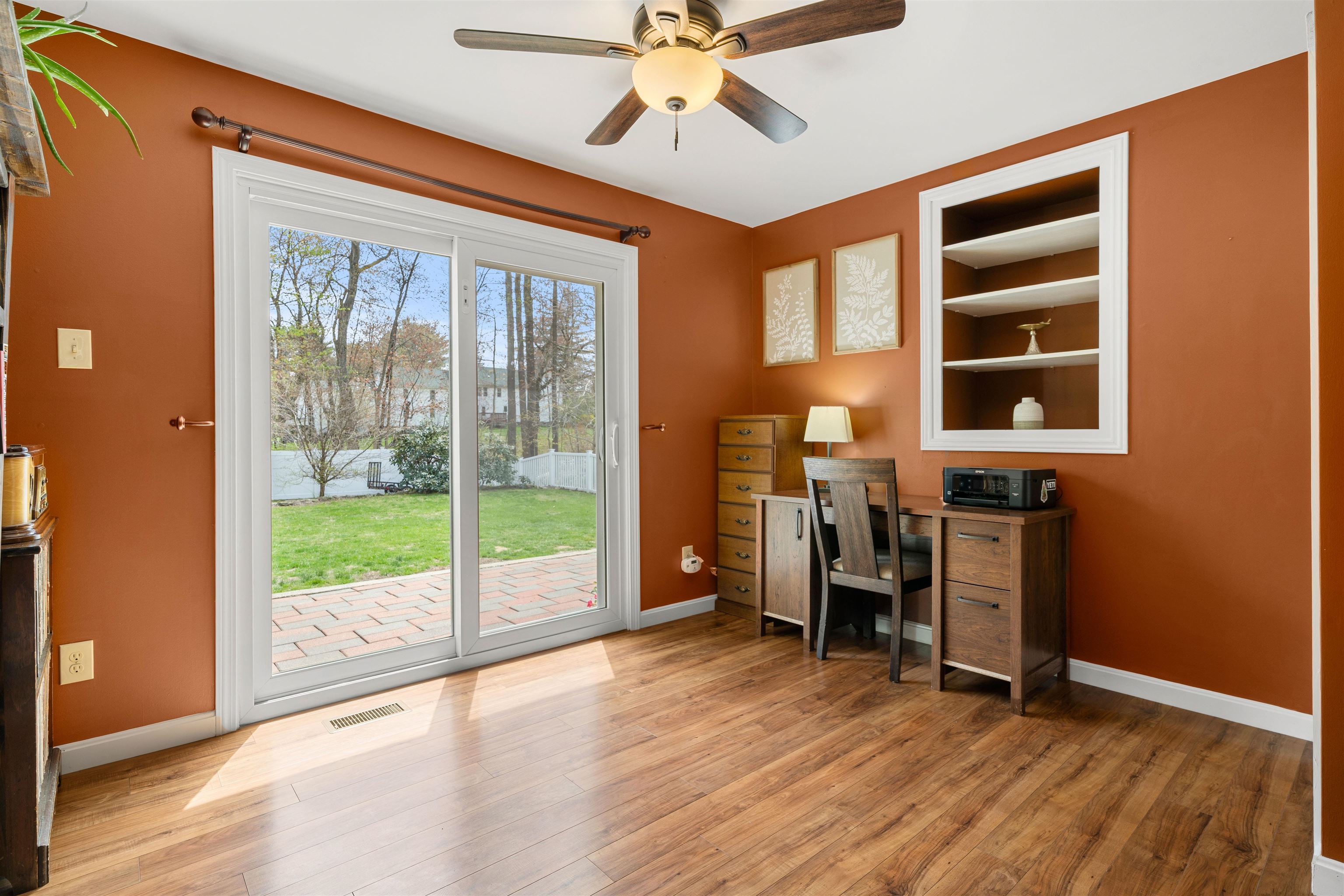 152 Dracut Road Hudson, NH 03051 - Photo 23 of 41 Gallery Image 23