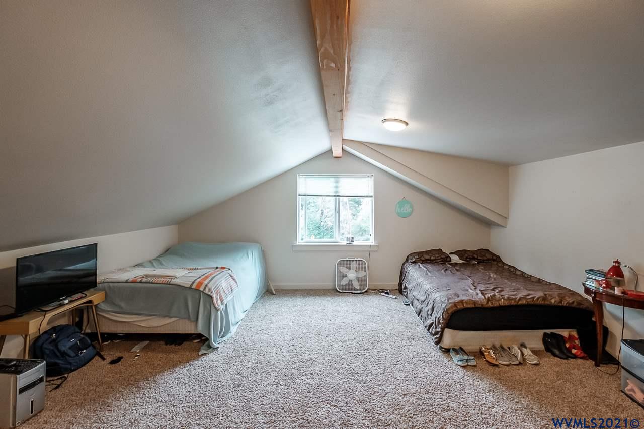 17925 Brown (-17930) Road Dallas, OR 97338 - Photo 22 of 33 Gallery Image 22