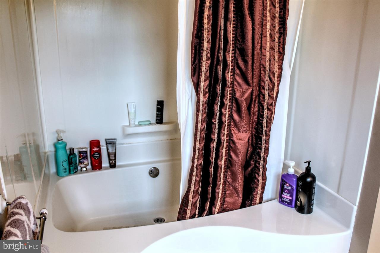 688 South Middlesex Road Carlisle, PA 17015 - Photo 18 of 25 Gallery Image 18